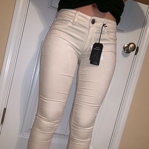 White velvet American Eagle jeans